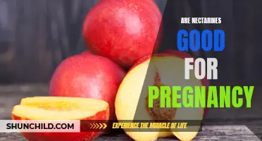 The Benefits of Nectarines During Pregnancy